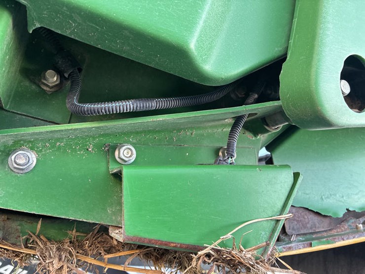 2011-john-deere-635f-image-41