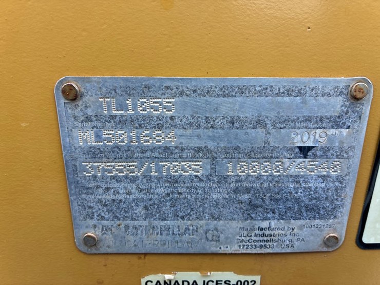 2019-caterpillar-tl1055d-image-2