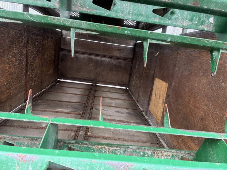 #15016-•-bdger-950-silage-wagon-16'-bed-image-6