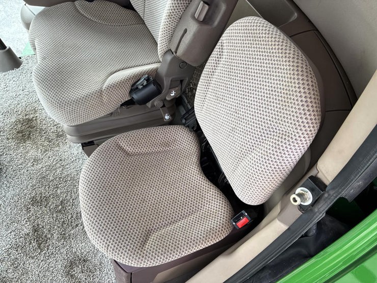 2013-john-deere-s690-image-100