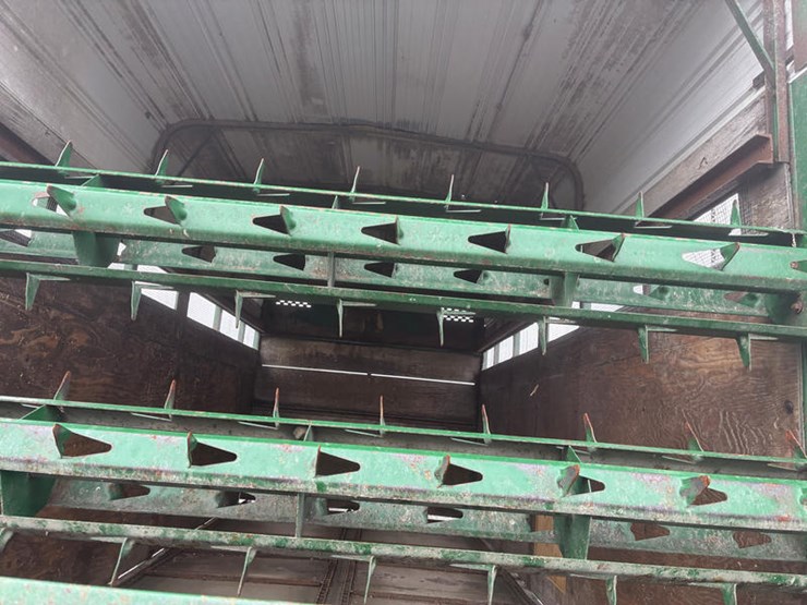 #15016-•-bdger-950-silage-wagon-16'-bed-image-4