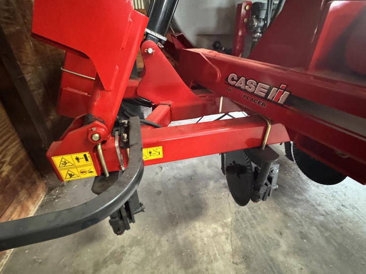 case-ih-2800-image-24
