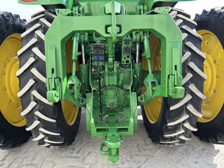 2012-john-deere-8310r-image-66