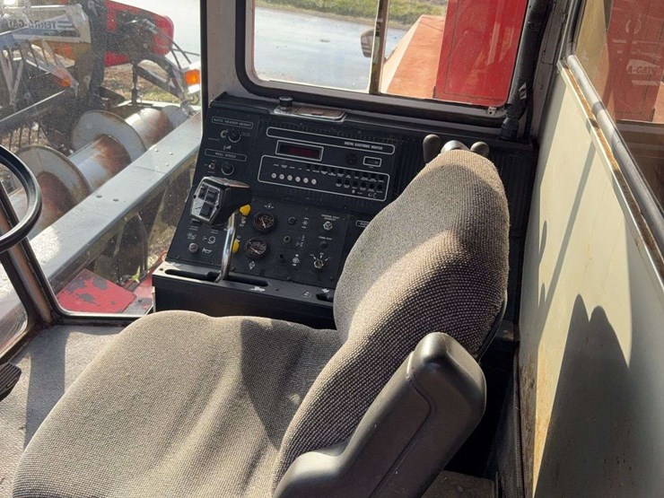 massey-ferguson-8570-image-31