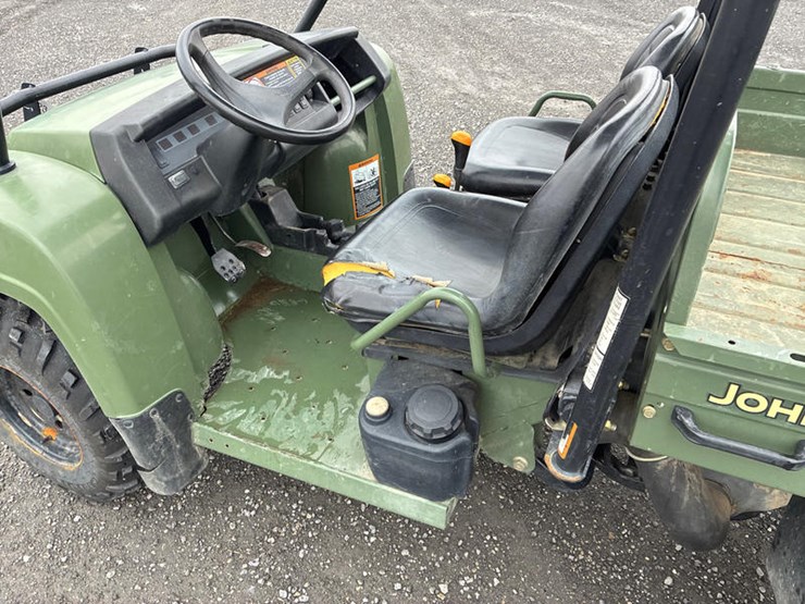 john-deere-gator-image-33