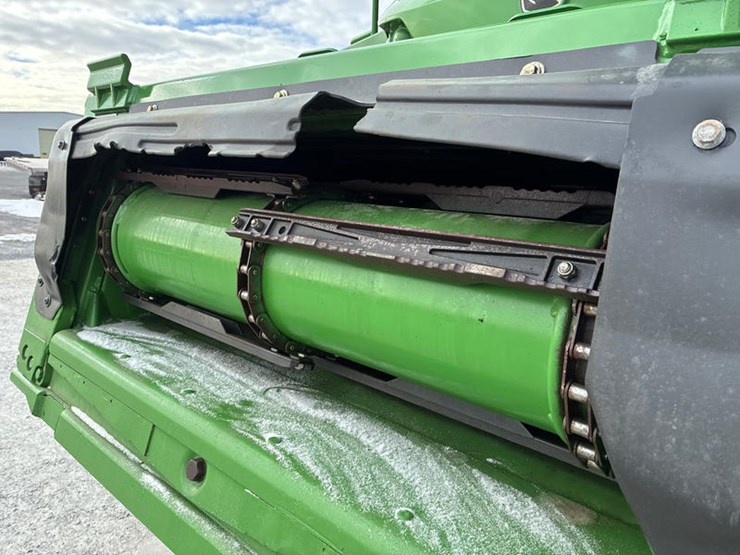 2013-john-deere-s690-image-25