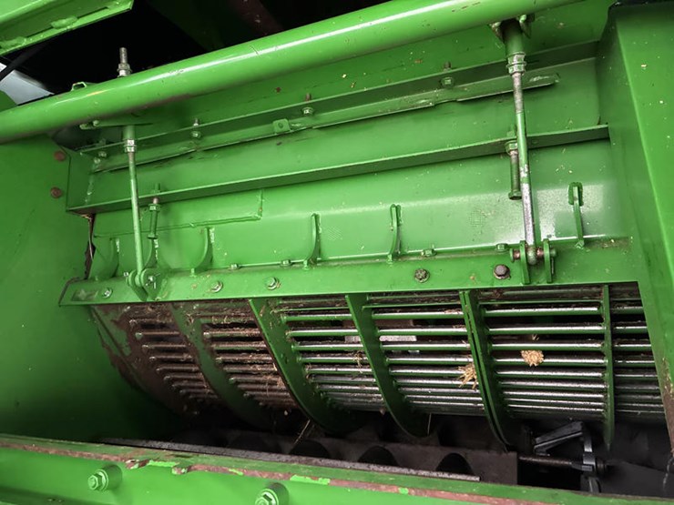 2004-john-deere-9660-sts-image-62