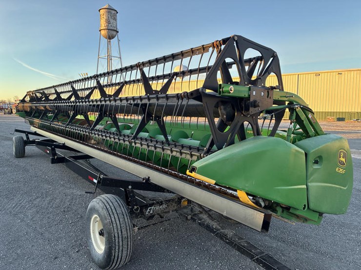 2011-john-deere-635f-image-3