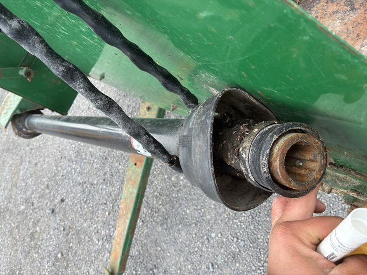 #15016-•-bdger-950-silage-wagon-16'-bed-image-7