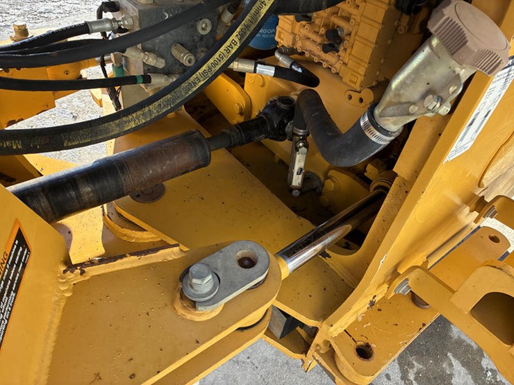 #122570-•-2011-jd-544k-#1dw544kzpb0635211-image-46