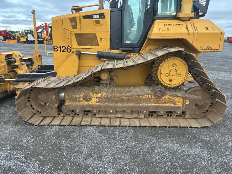 2016-caterpillar-d6n-lgp-image-25