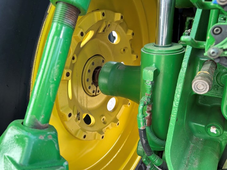 2012-john-deere-8310r-image-72