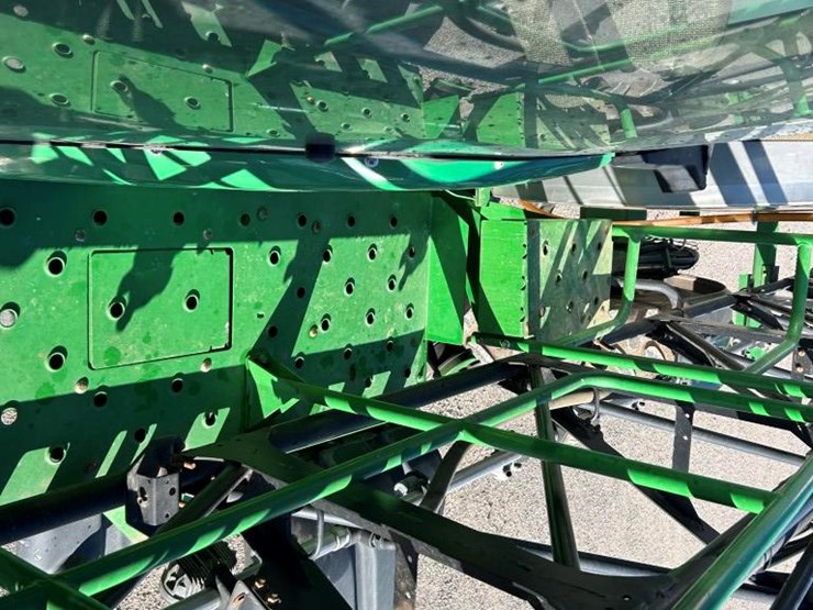 2013-john-deere-4940-image-40