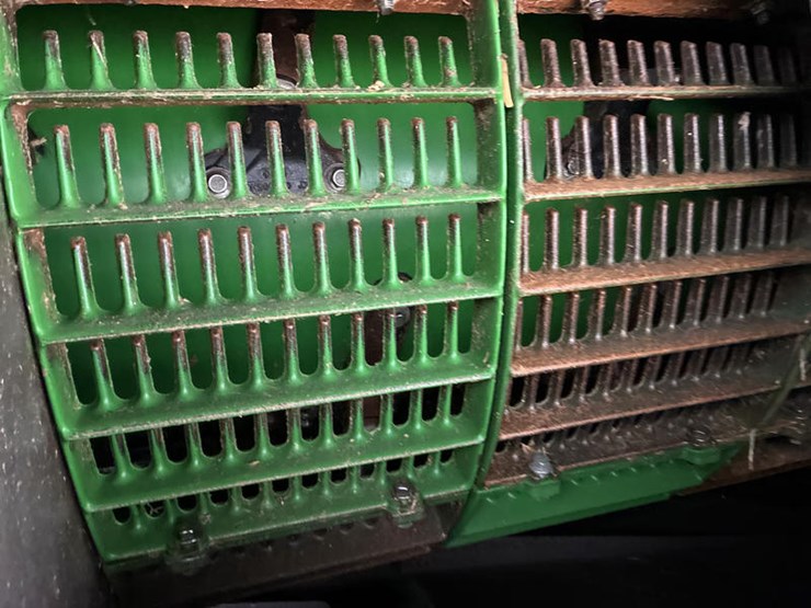 2004-john-deere-9660-sts-image-66