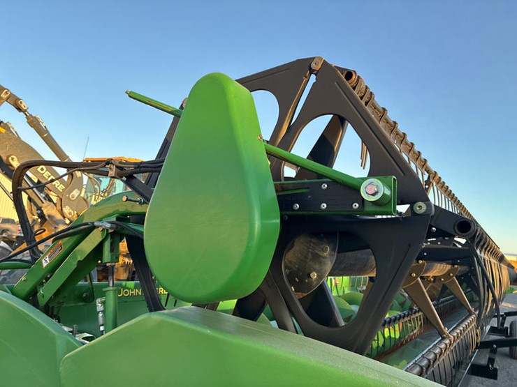 2011-john-deere-635f-image-28