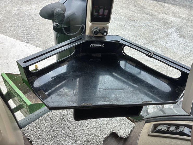 2011-john-deere-8335rt-image-77