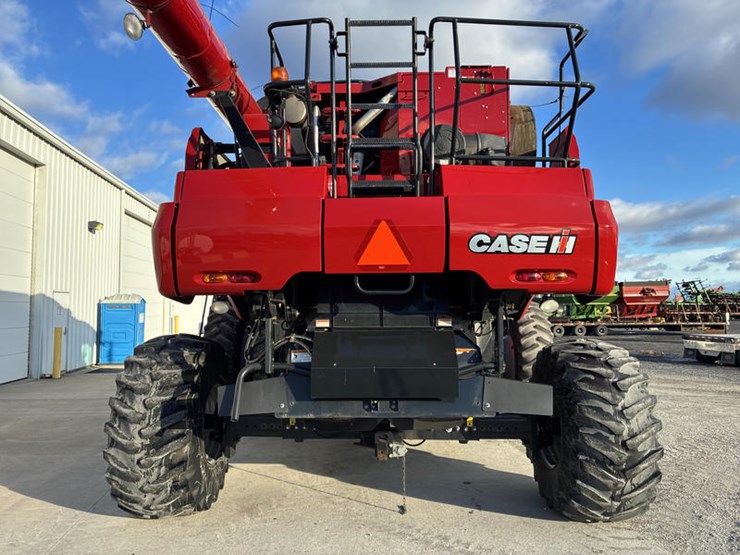 2010-case-ih-7120-image-7