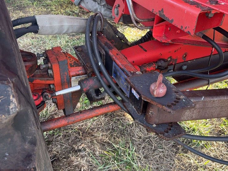 massey-ferguson-8570-image-12