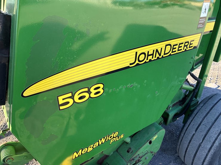 2009-john-deere-568-image-30