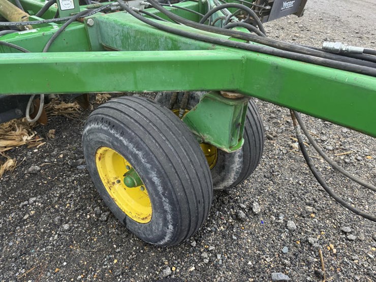 john-deere-750-image-5