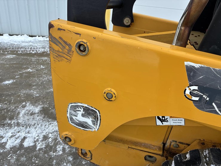 #122574-•-2006-jd-ct322-#t0322ta126871-image-25