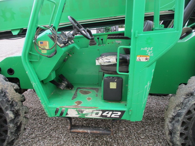 #120787-•-2016-jlg-6042-telehandler-#160076753-image-37