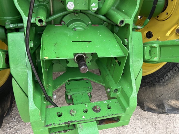 2015-john-deere-8320r-image-46