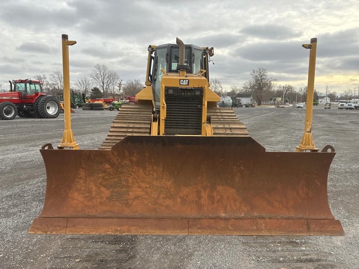 2016-caterpillar-d6n-lgp-image-8