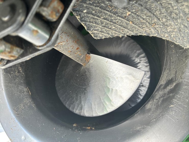 2006-john-deere-9660-sts-image-66