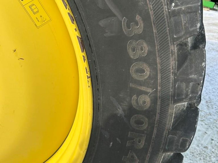 2015-john-deere-r4030-image-42