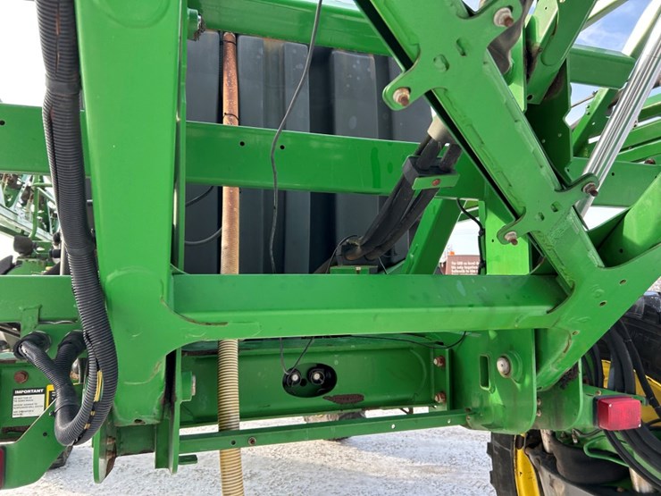 2015-john-deere-r4030-image-57