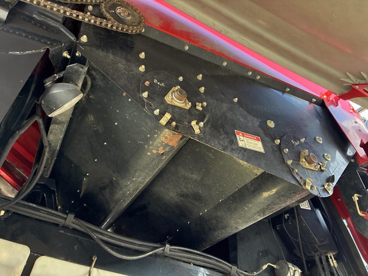 2010-case-ih-7120-image-74