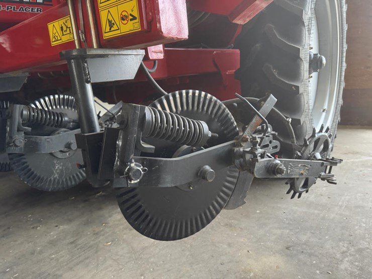 case-ih-2800-image-8