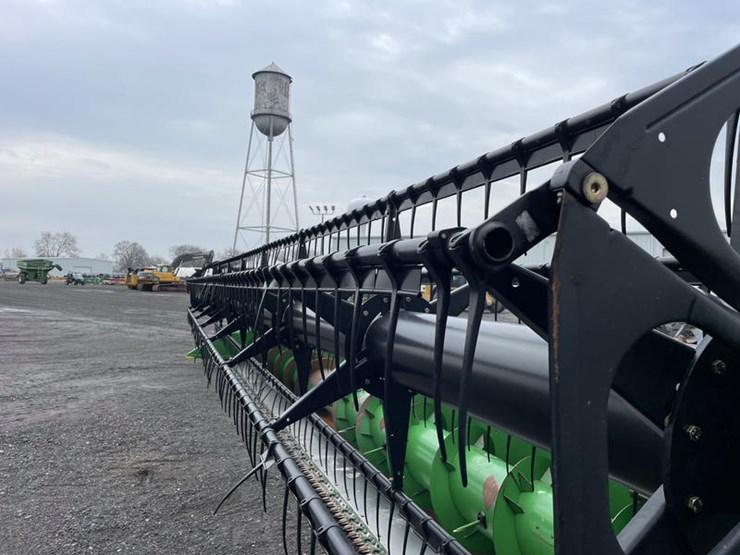 2011-john-deere-635f-image-4