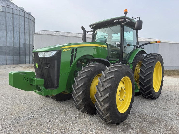 2011-john-deere-8335r-image-5