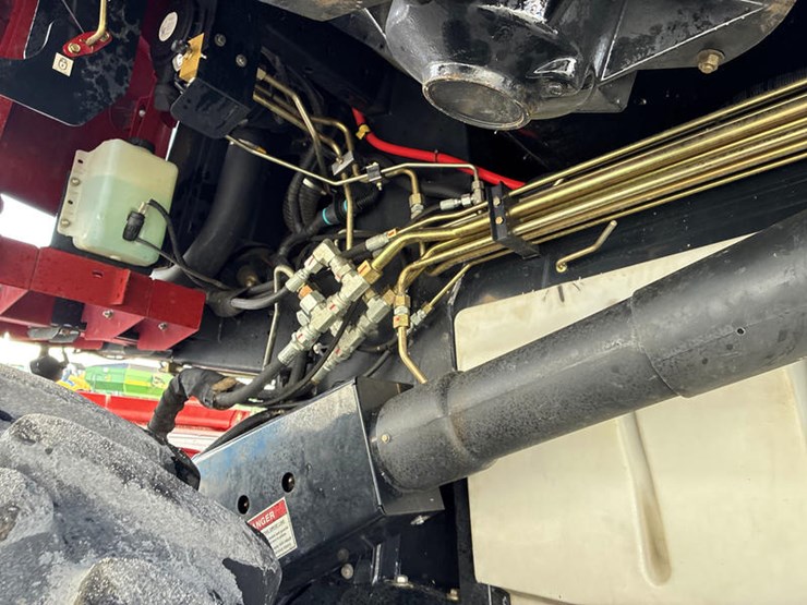 2010-case-ih-7120-image-56