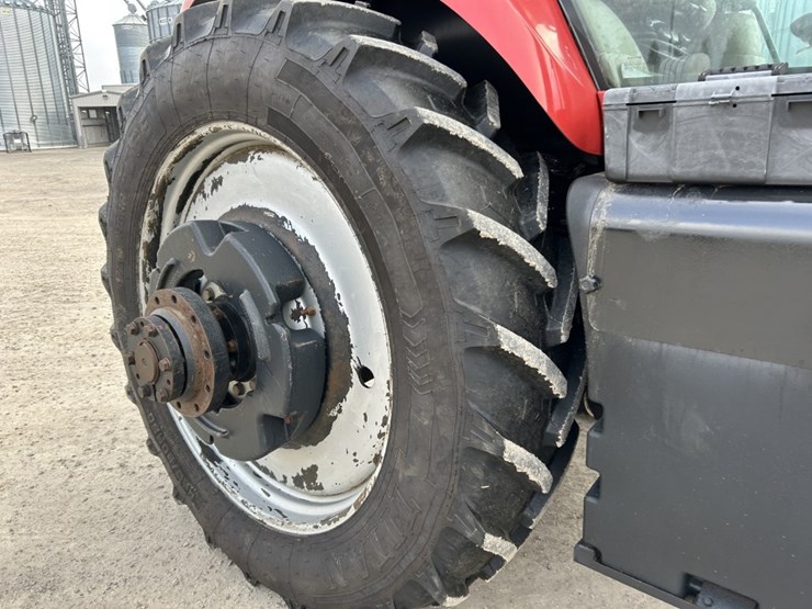 2009-case-ih-magnum-335-image-31