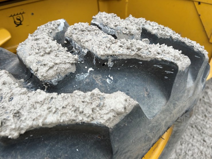 2021-deere-310sl-hl-image-51