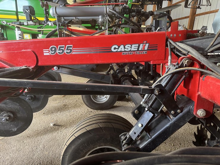 2018-case-ih-955-image-39