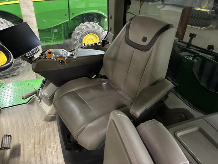 2024-john-deere-9r-590-image-19