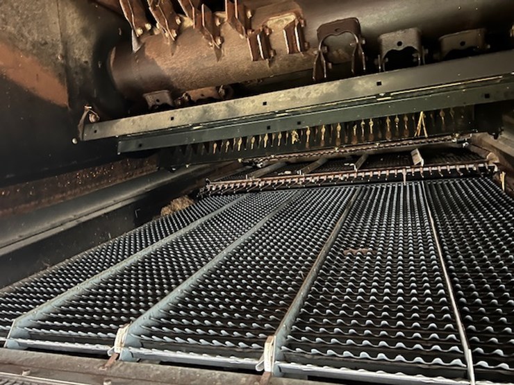 2007-case-ih-7010-image-35