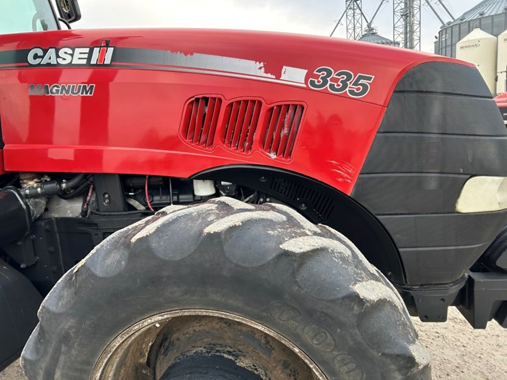 2009-case-ih-magnum-335-image-12