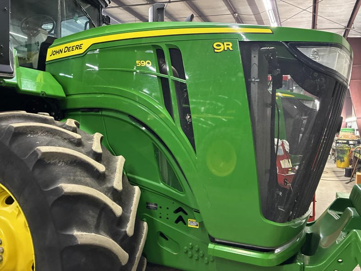 2024-john-deere-9r-590-image-2