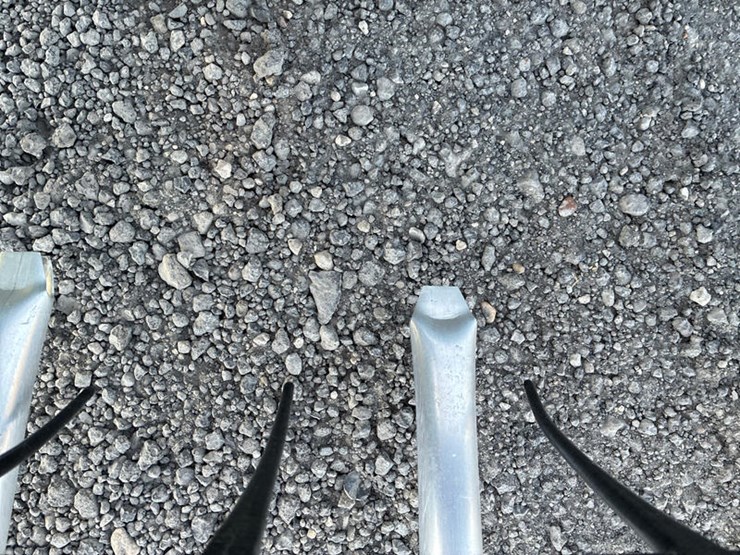 2009-john-deere-635f-image-15