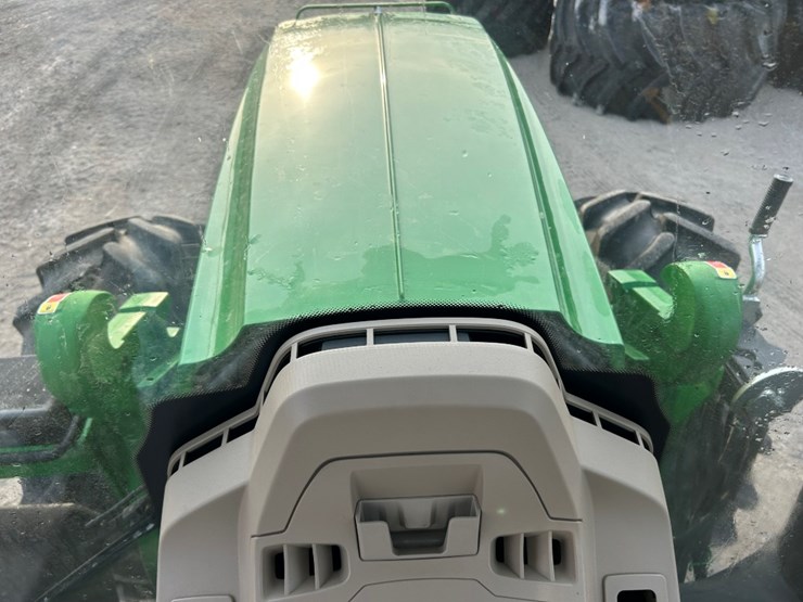 2023-john-deere-6155m-image-30