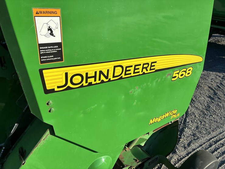2009-john-deere-568-image-47