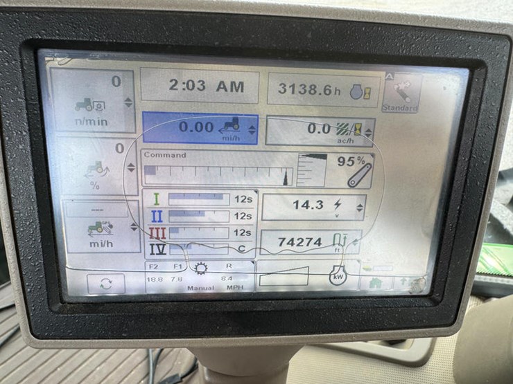 2011-john-deere-8335r-image-66