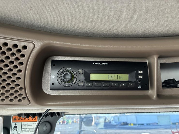 2010-case-ih-7120-image-108