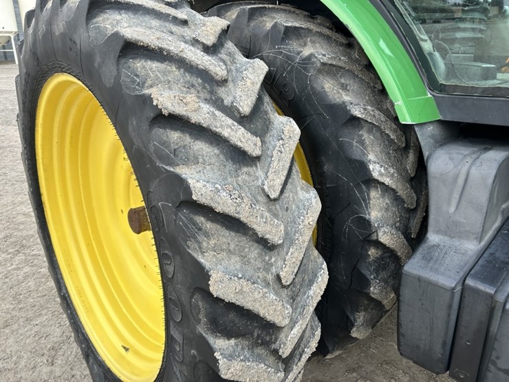 2015-john-deere-8320r-image-39