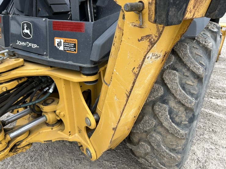 2021-deere-310sl-hl-image-27